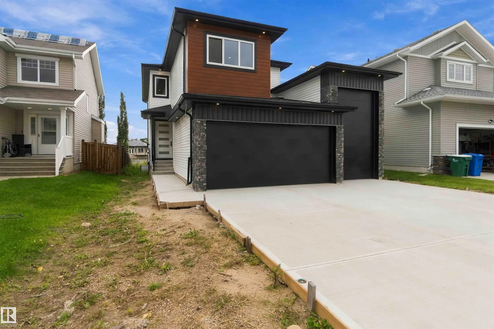 3833 52 ST, Gibbons