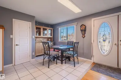 Photo 4 of 10532 157 ST NW