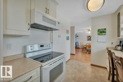 Photo 4 of 14210 22A ST NW