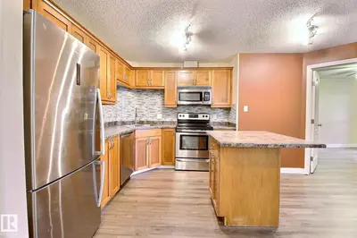 Photo 3 of #1122 330 CLAREVIEW STATION DR NW