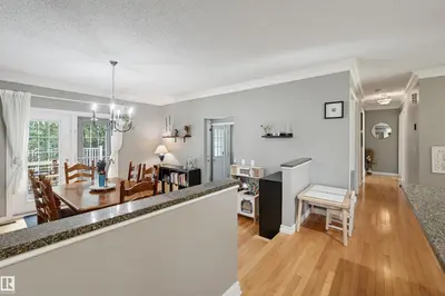 Photo 3 of 11423 35 AV NW