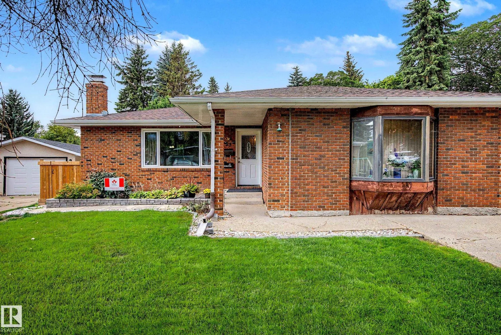 23 MONTCALM CR, St. Albert