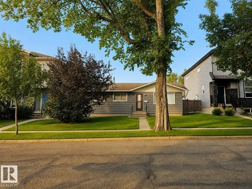 4 MUIR DR