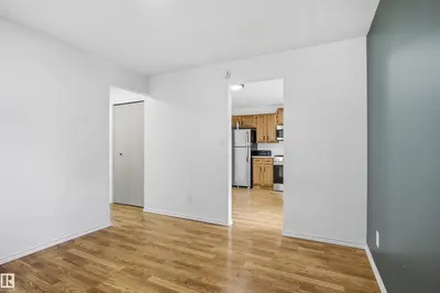 Photo 3 of 3803 12 AV NW