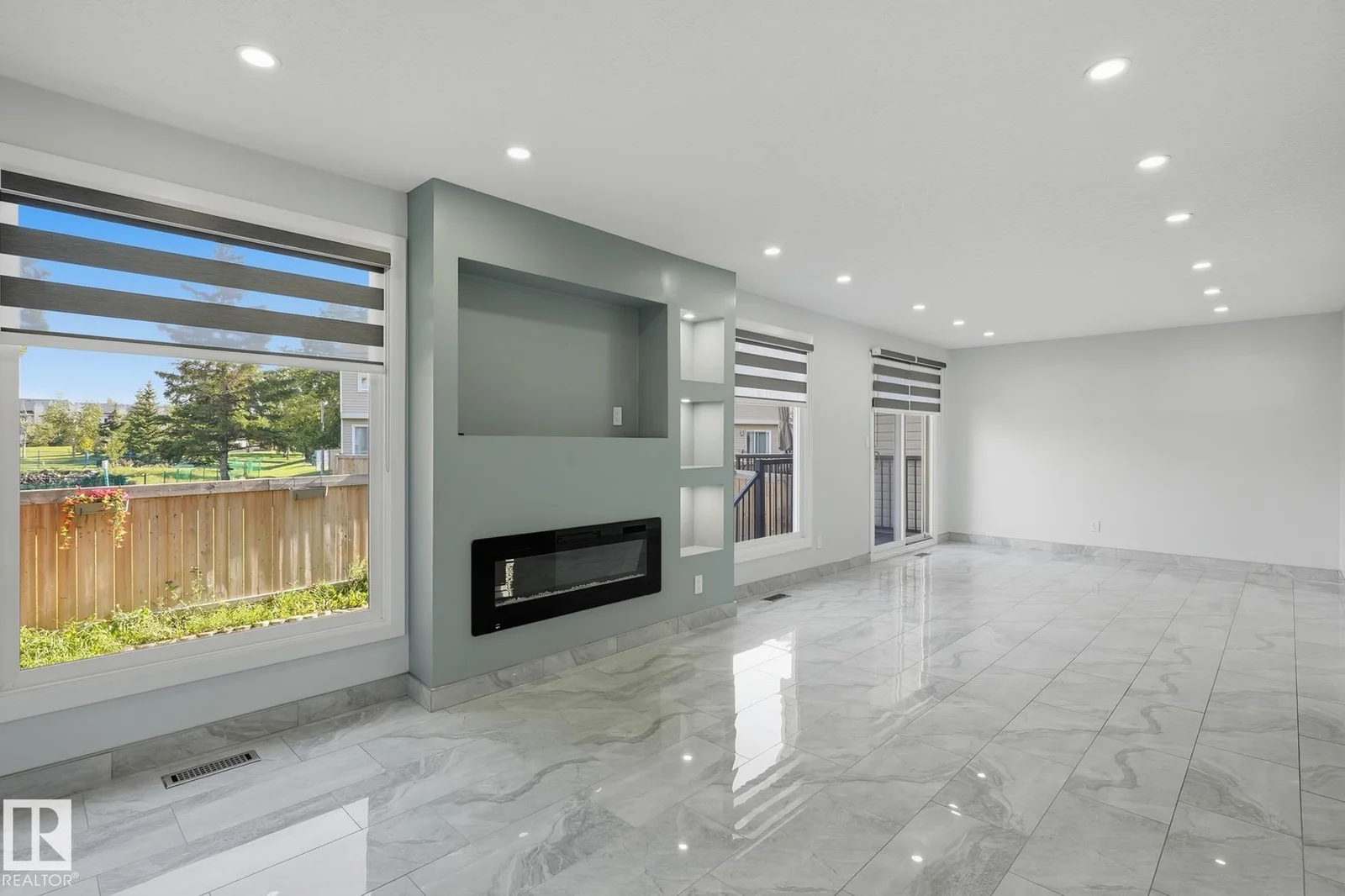 419 DUNLUCE RD NW, Edmonton
