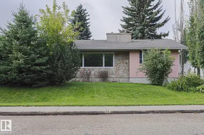 Photo 1 of 5807 48B AV