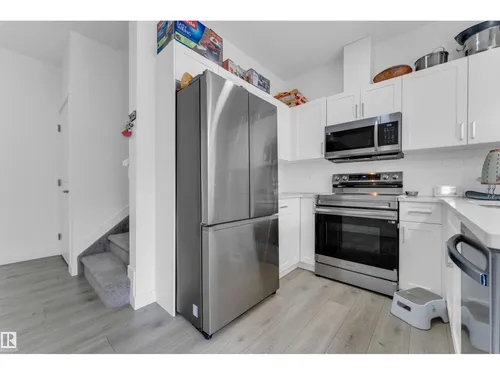 #56 2710 66 ST SW