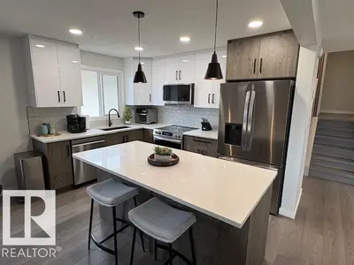 Photo 2 of 9520 150 AV NW