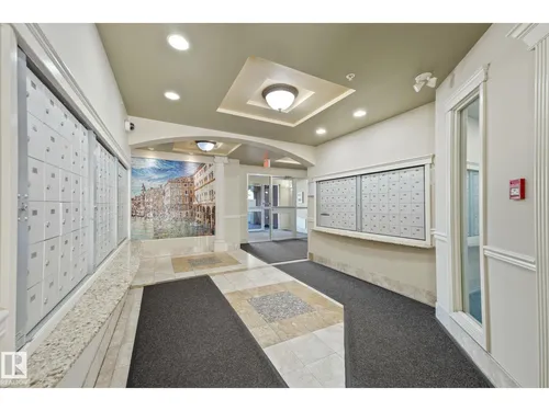 #215 10333 112 ST NW NW