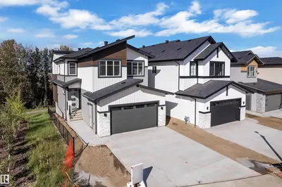 Photo 1 of 3136 7 Avenue SW SW