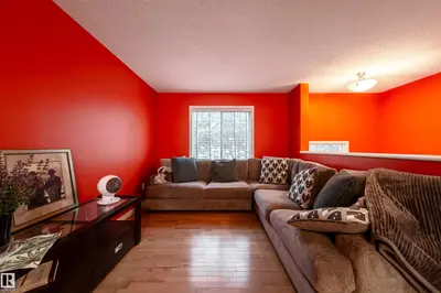 Photo 2 of #31 460 HEMINGWAY RD NW