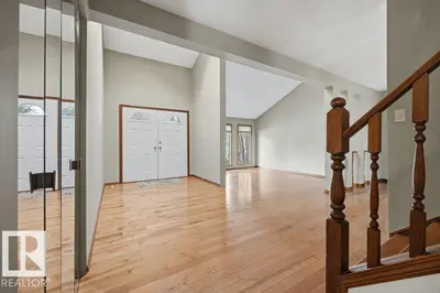 Photo 2 of 4140 147 ST NW