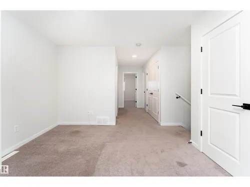 114 ASTORIA CR