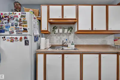 Photo 3 of 11549 82 ST NW