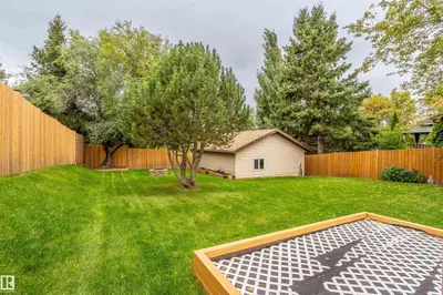 Photo 1 of 4007 50A AV