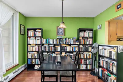Photo 3 of #1704 9916 113 ST NW