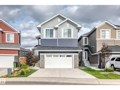 3207 160 ST SW