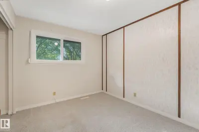 Photo 4 of 21 FLEETWOOD CR