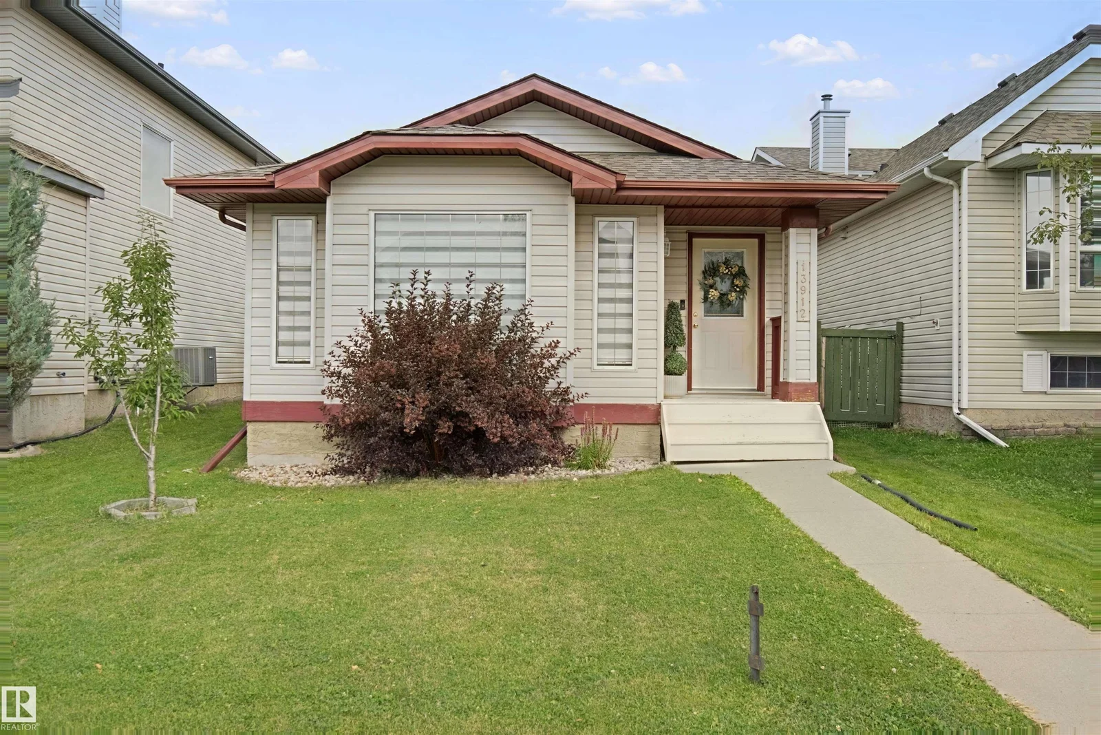 13912 156 AV NW, Edmonton