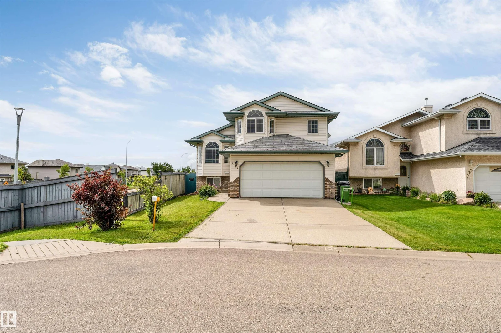 5119 157 AV NW, Edmonton
