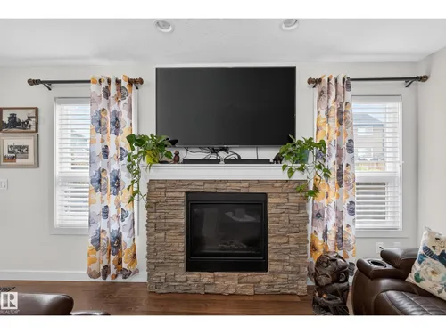 1122 ALLENDALE CR