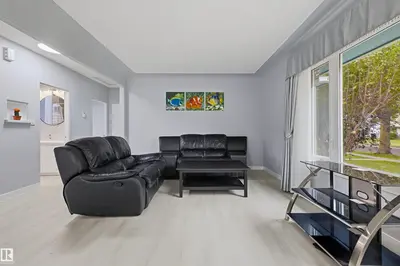 Photo 3 of 13024 SHERBROOKE AV NW