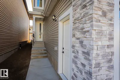 Photo 1 of 3601 42 AV
