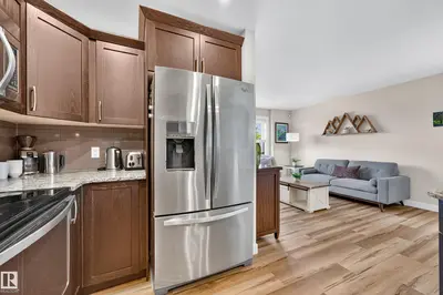 Photo 3 of 12528 172 AV NW