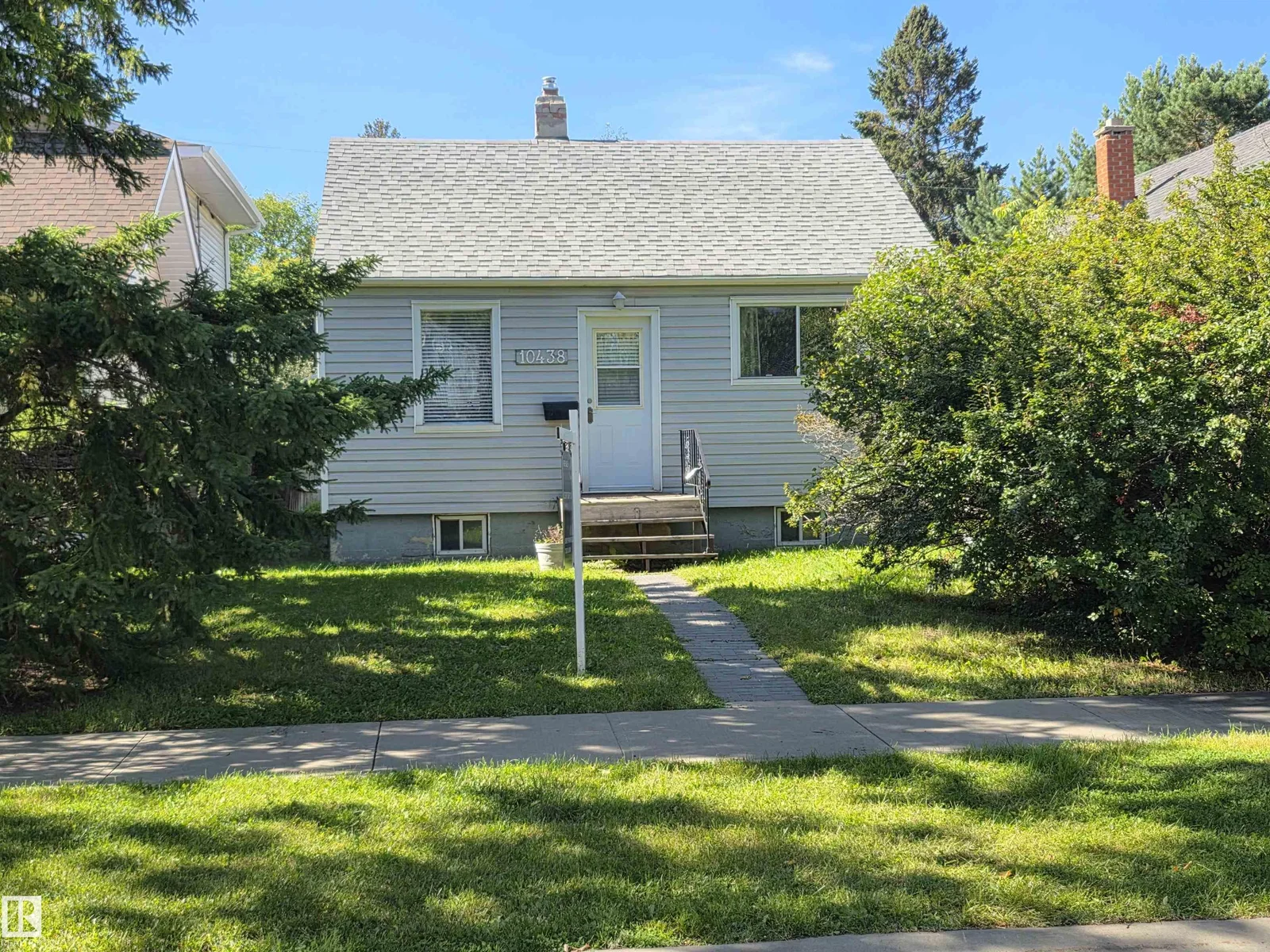 10438 147 ST NW, Edmonton