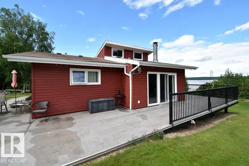 618 Churchill Park Road