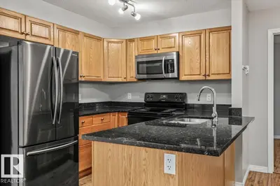 Photo 2 of #110 4309 33 ST