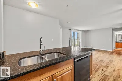 Photo 4 of #110 4309 33 ST