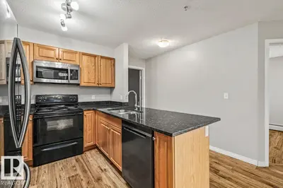 Photo 3 of #110 4309 33 ST