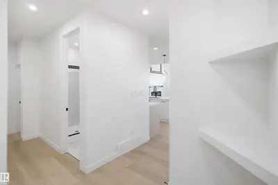 Photo 2 of 13140 187 AV NW