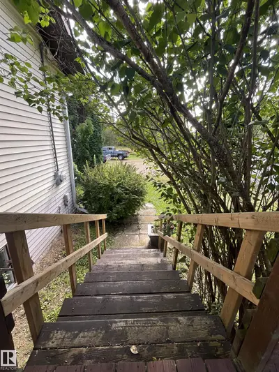 Photo 3 of 14060 Township Road 650