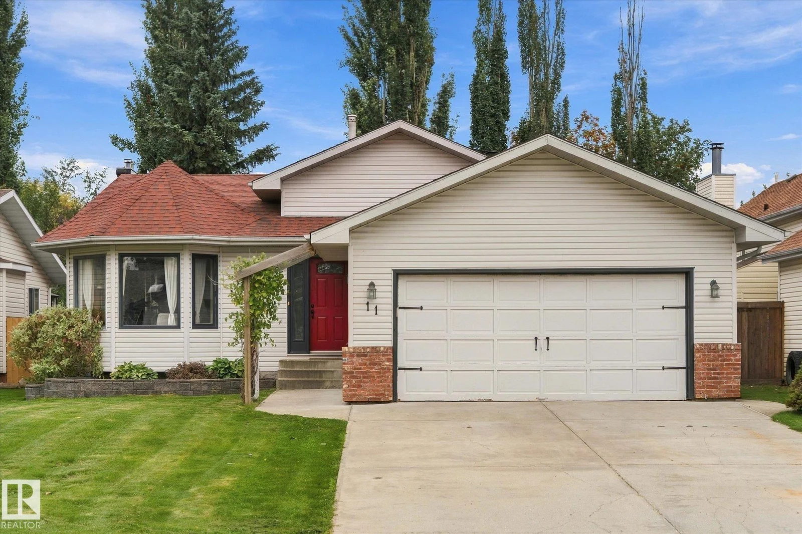 11 WOODSIDE CR, Spruce Grove