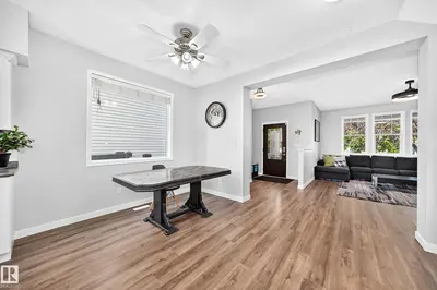 Photo 4 of 1115 80 ST SW