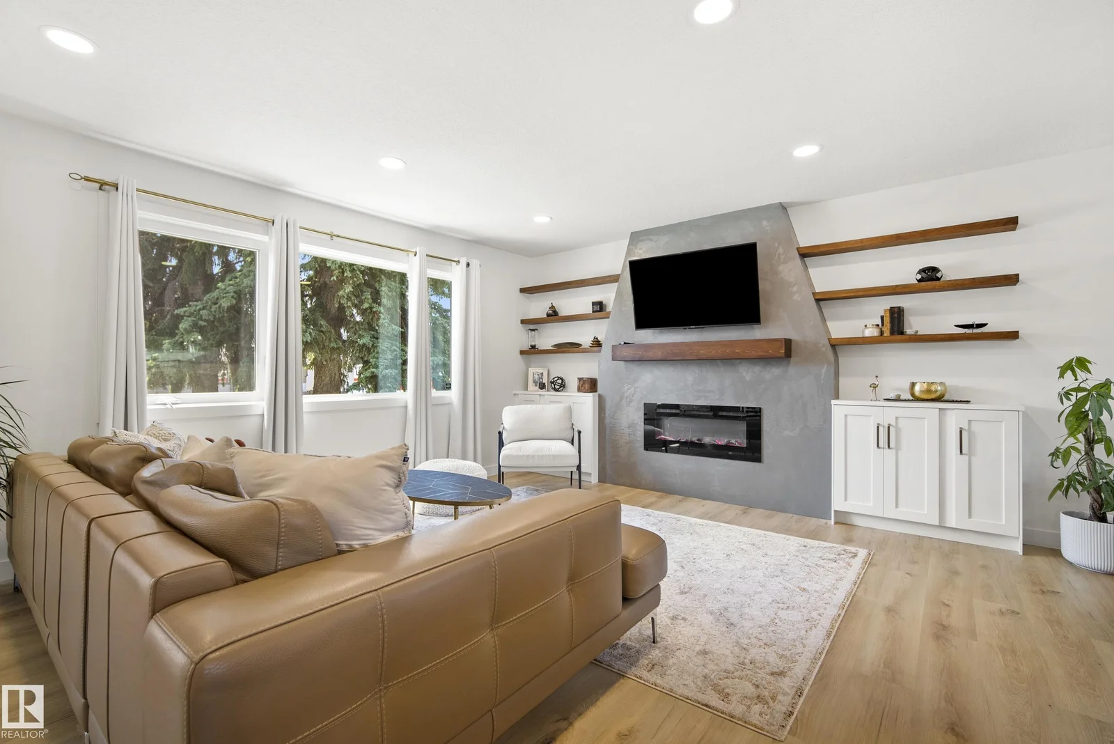 14616 88 AV NW, Edmonton