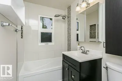 Photo 2 of 12255 DOVERCOURT CR NW