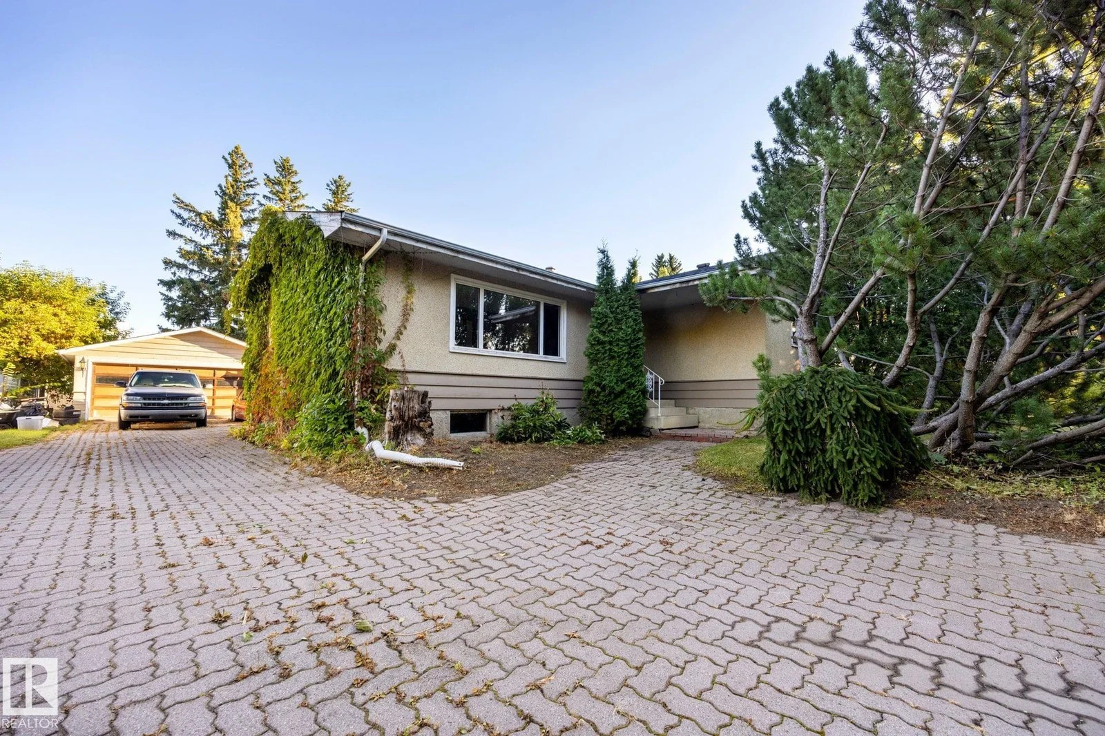 6 RAVEN DR, Sherwood Park