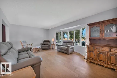 16211 78 AV NW