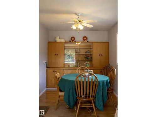 10428 68 AV NW