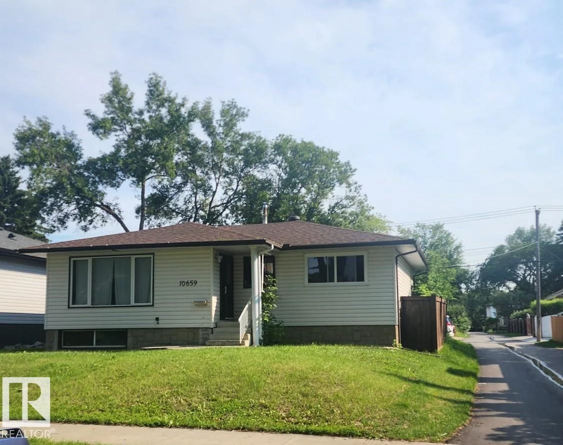 10659 65 AV NW, Edmonton