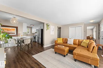 Photo 3 of 6108 102 AV NW