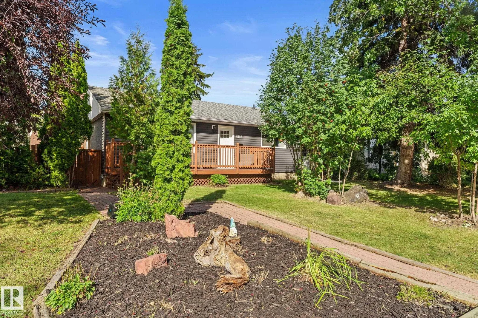 6108 102 AV NW, Edmonton