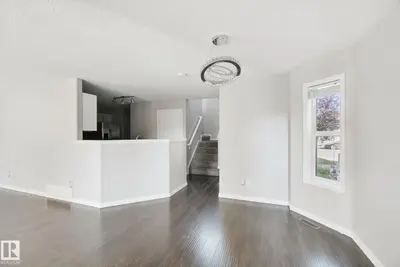 Photo 3 of 610 87 ST SW