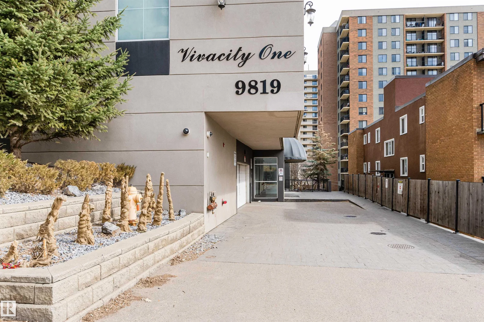 #1302 9819 104 ST NW, Edmonton