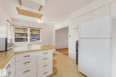 Photo 4 of 11507 135 ST NW