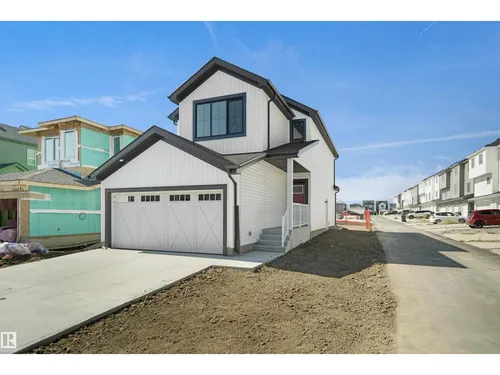 924 17 AV NW