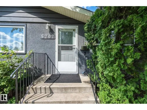 5207 103 AV NW